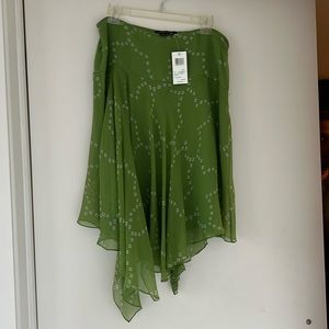 bcbgMaxAzria green chiffon skirt, size Medium, new with tags